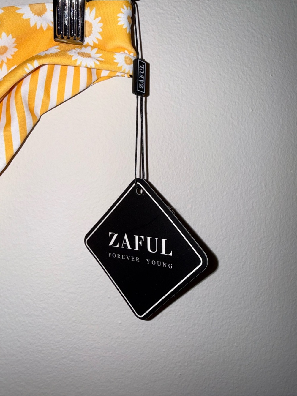 Zaful Yellow Daisy Tie-Front Bikini Set - Picture 5 of 6